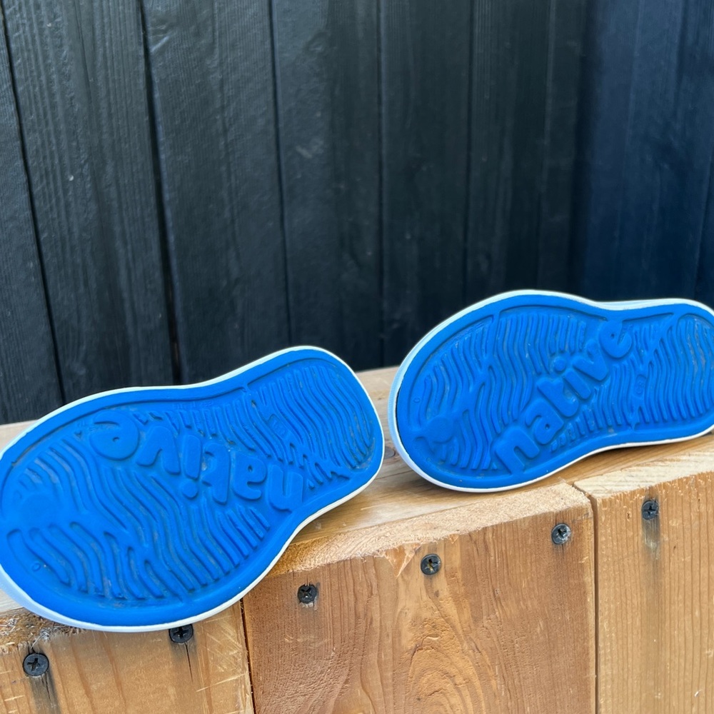 Native Shoes C8 Blue - Picture 2 of 3